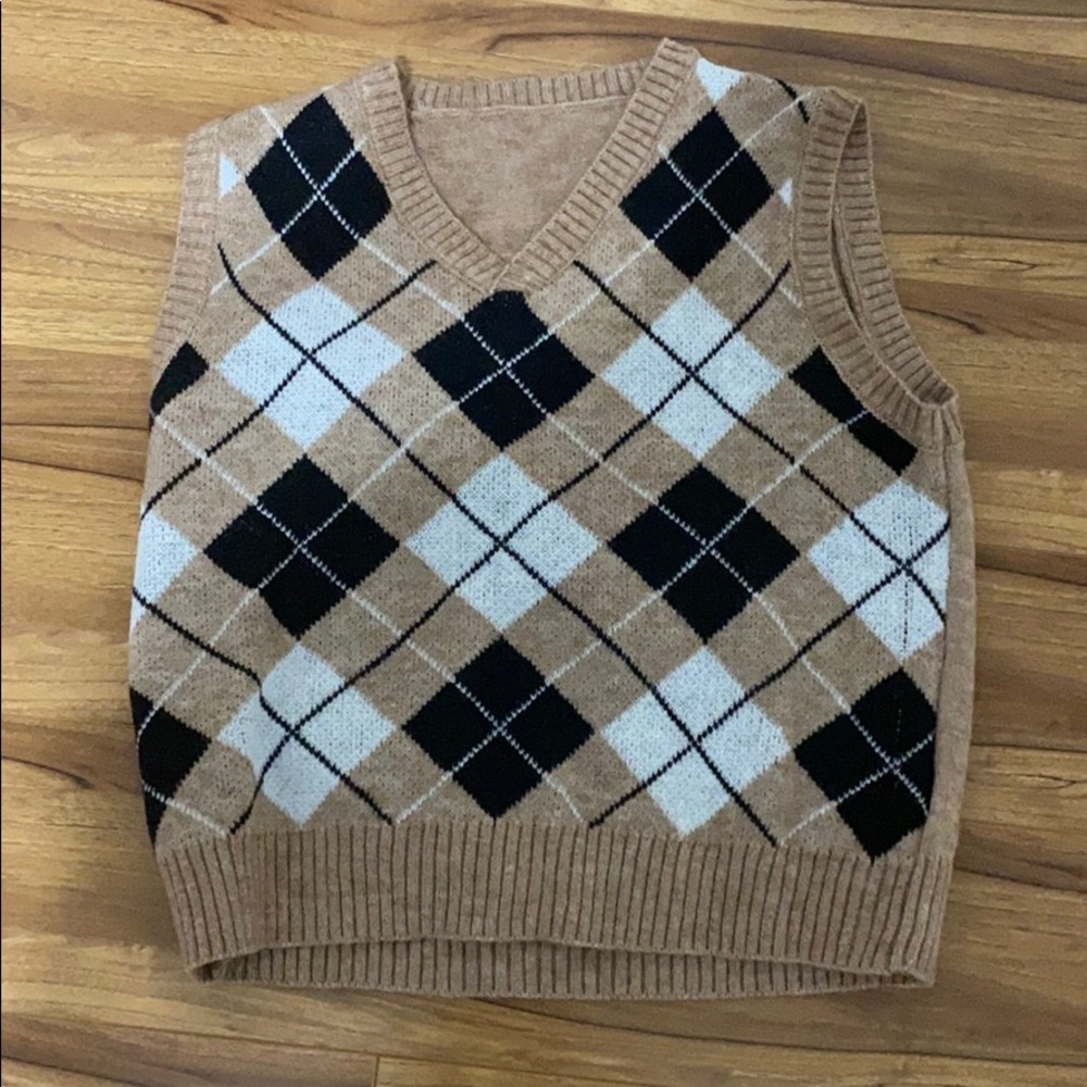 Argo styled cream cardigan/vest